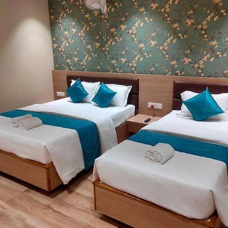 Hotel Mellow Mood ブバネーシュワル エクステリア 写真